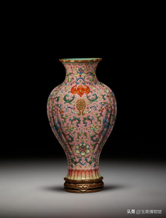 一次偶遇之后，开始狂撩对面邻居