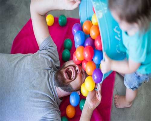鱼是怎么繁殖的？一尾鲫鱼或鲤鱼居然一年繁衍后代十万尾